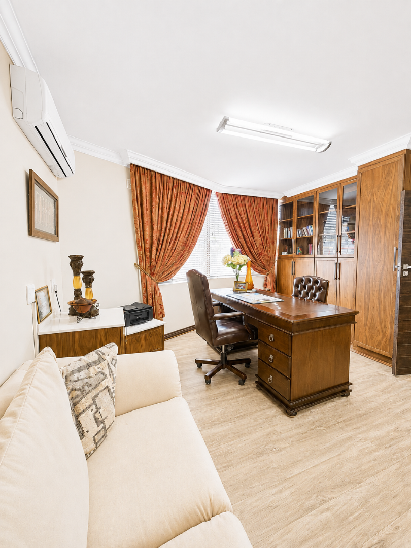 4 Bedroom Property for Sale in Wilkoppies North West